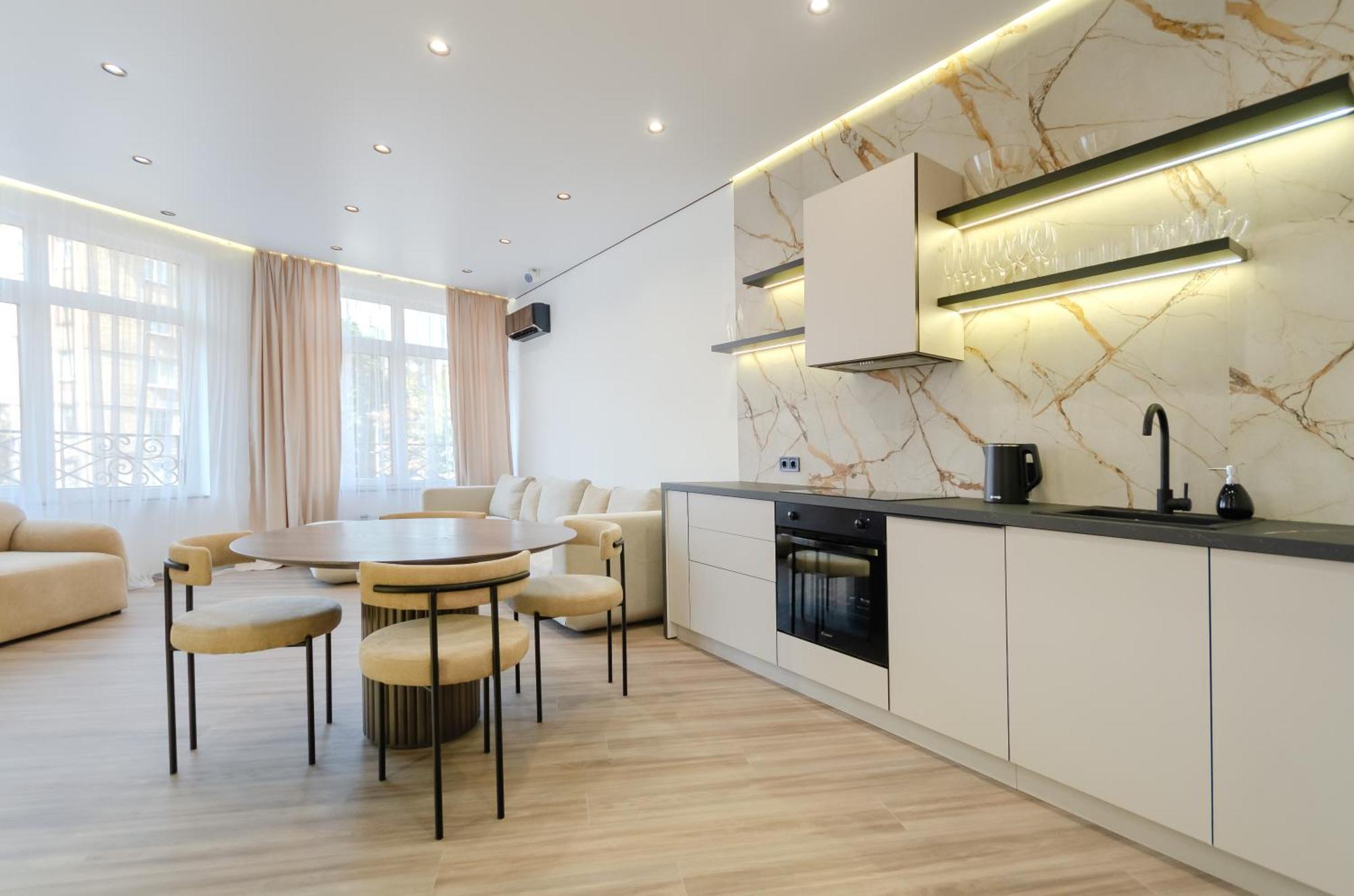 קייב Petrovdom 2-76 Luxury Living In Rc Pechersk Plaza מראה חיצוני תמונה
