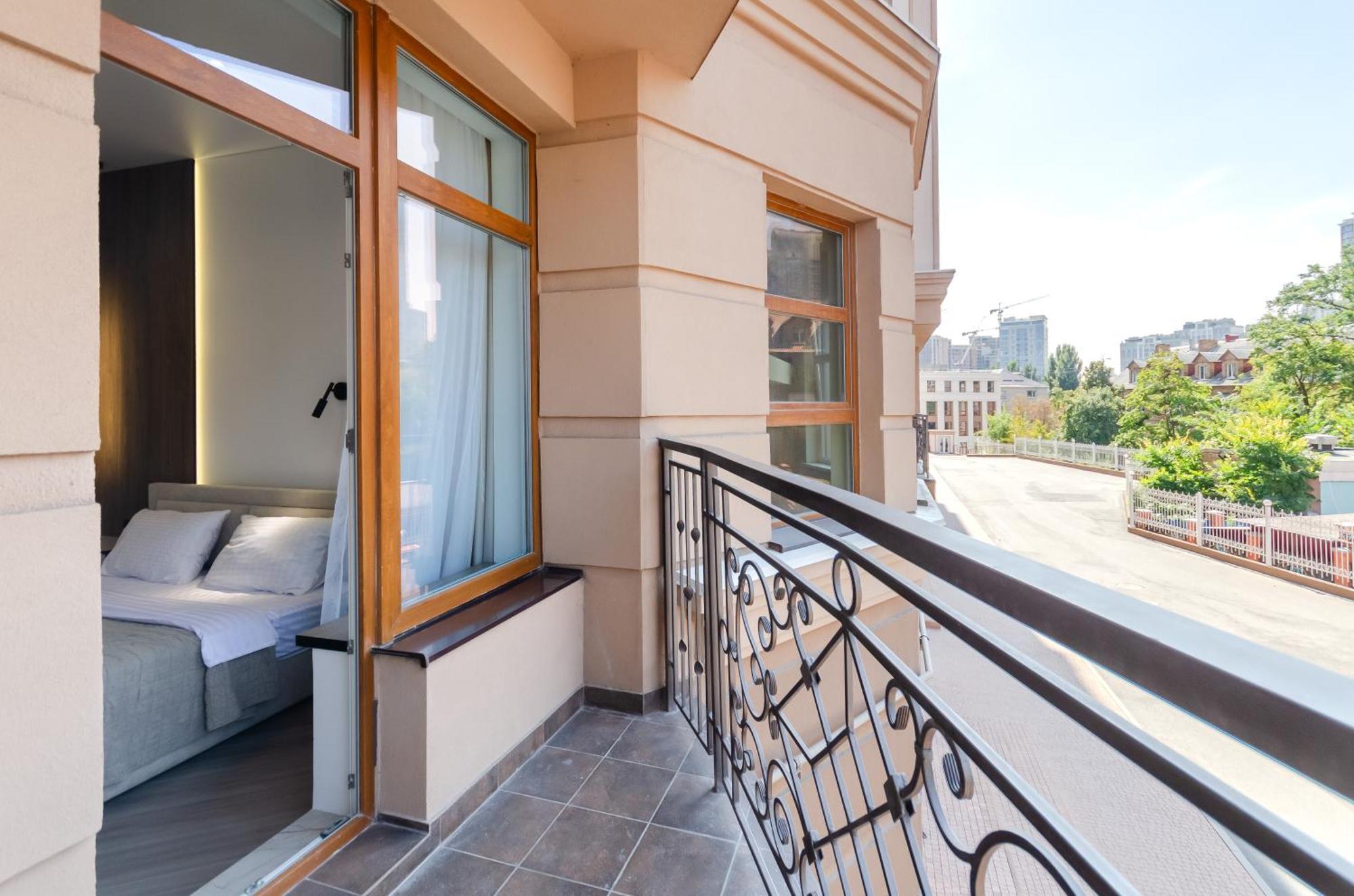 קייב Petrovdom 2-76 Luxury Living In Rc Pechersk Plaza מראה חיצוני תמונה