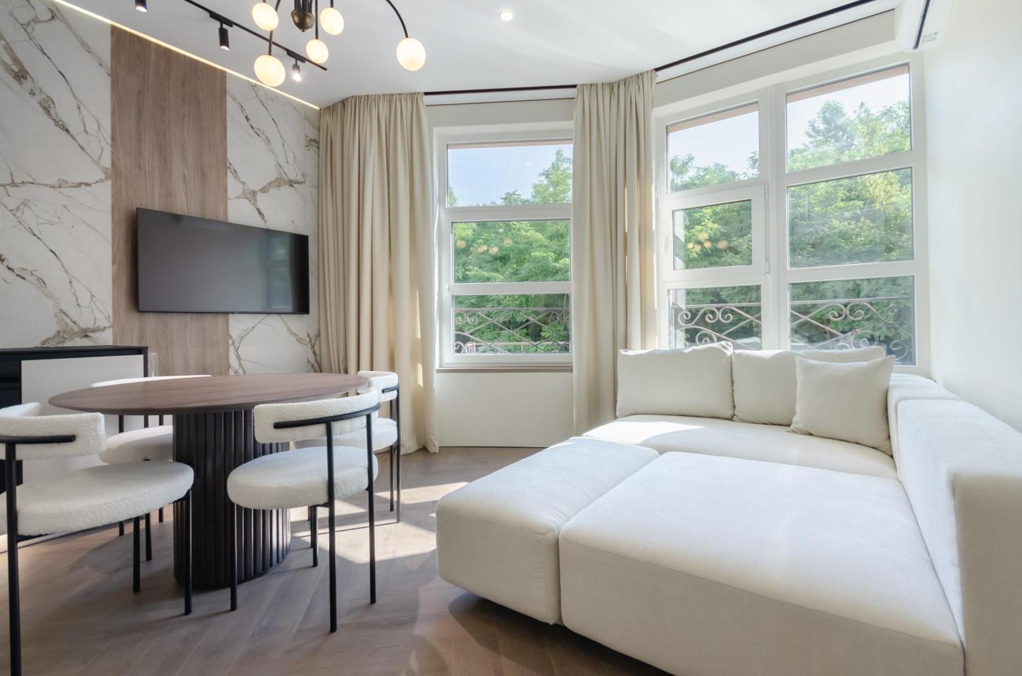 קייב Petrovdom 2-76 Luxury Living In Rc Pechersk Plaza מראה חיצוני תמונה